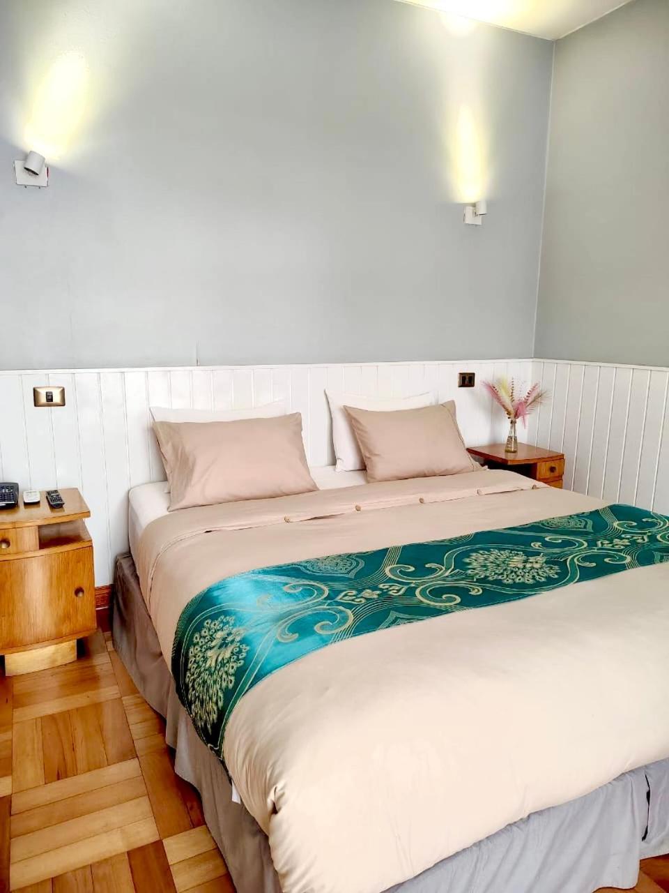 Hotel Boutique Casa Noble ซานติอาโก ภายนอก รูปภาพ